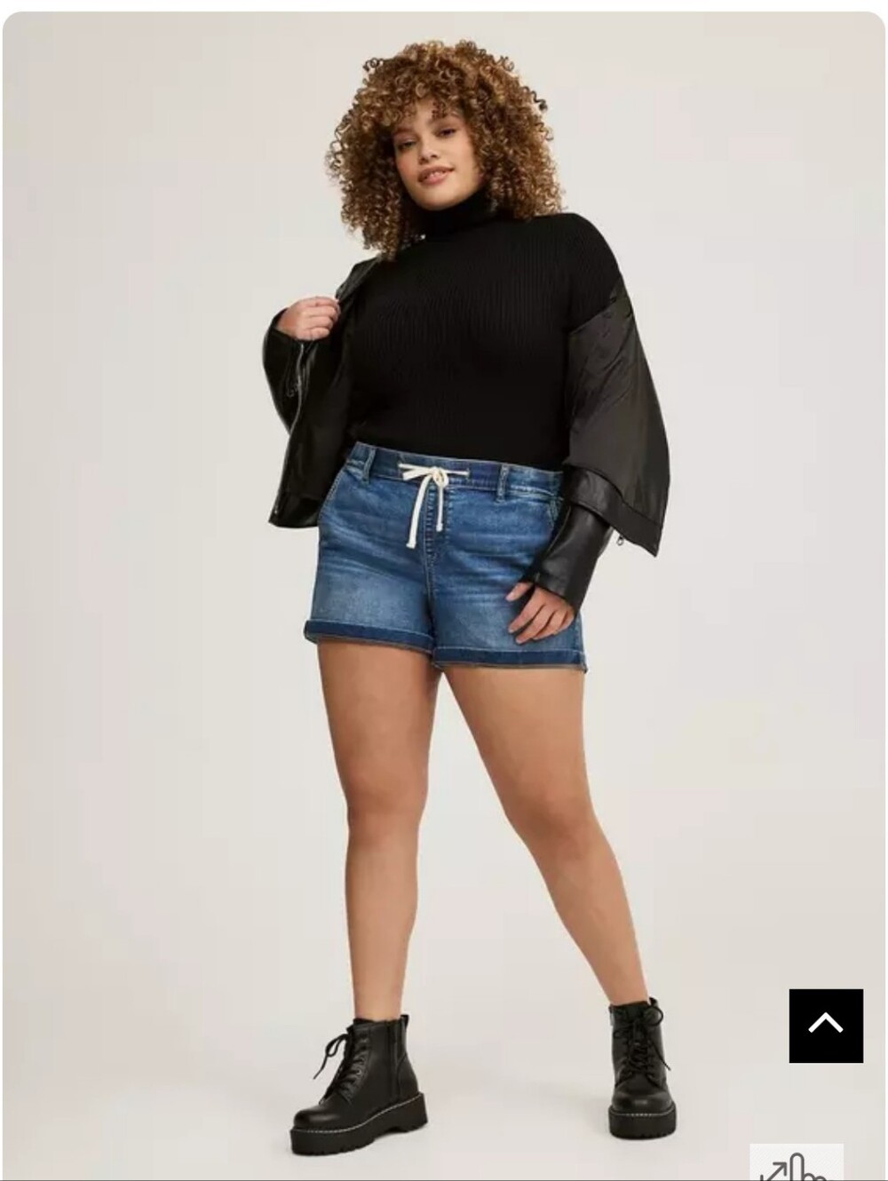 TORRID Weekend Mid Rise Shorts - Women's Size 1XL